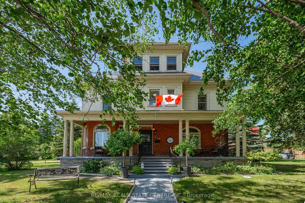 415 Wallace Ave Avenue N, North Perth