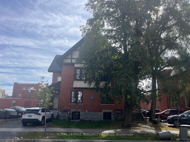220-222 Argyle Avenue, Ottawa Centre