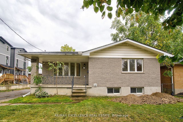1595 Borden Street, London East