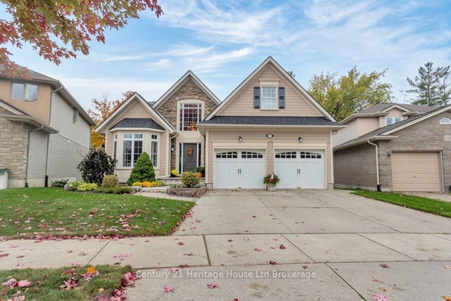 455 Parrott Place, Woodstock