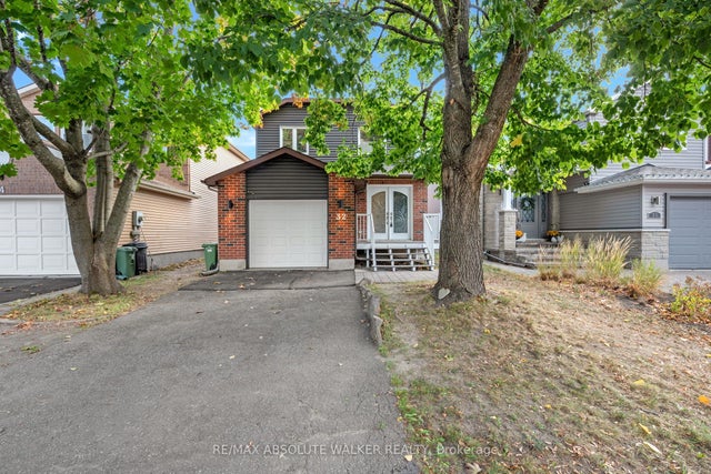 32 Acklam Terrace, Kanata