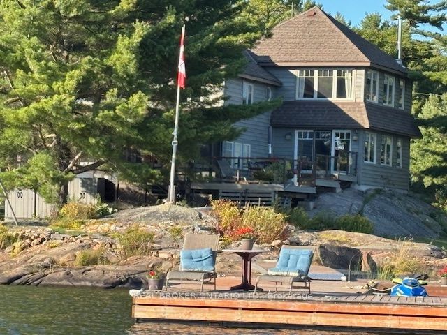 121 Rattlebear Drive, The Archipelago