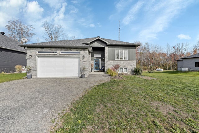 1350 Country Lane, North Dundas