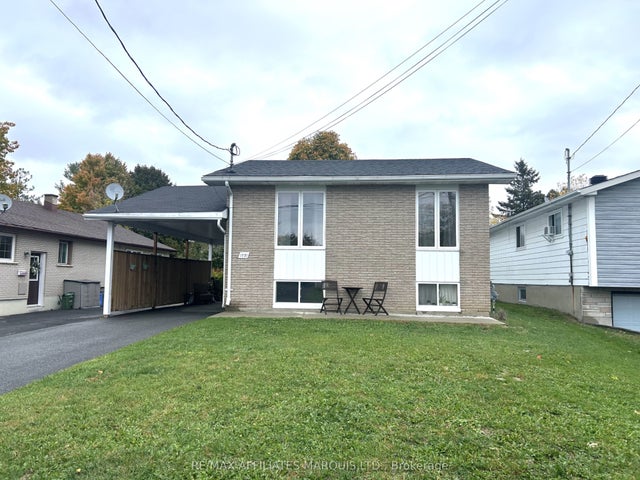 1531 Champagne Avenue, Cornwall