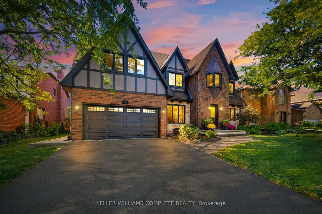 142 Meadowbrook Drive, Hamilton