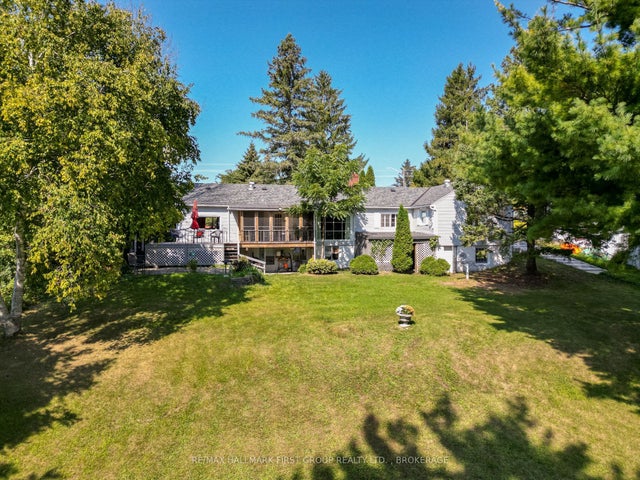 366 Dundas Street W, Greater Napanee