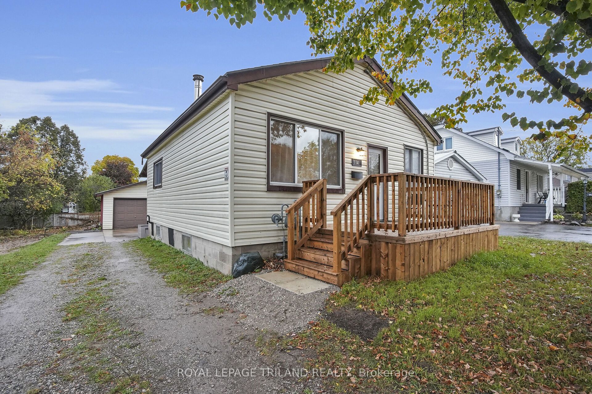 Photo of Listing #X12476375