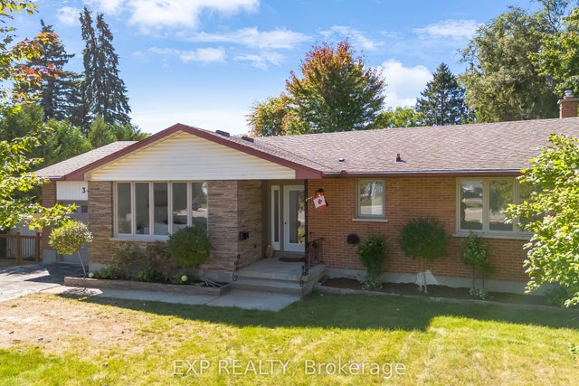 348 Caradoc Street S, Strathroy-Caradoc