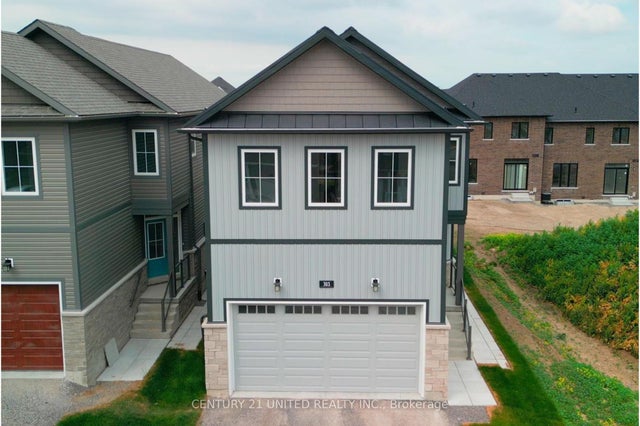 303 Mullighan Gardens, Peterborough