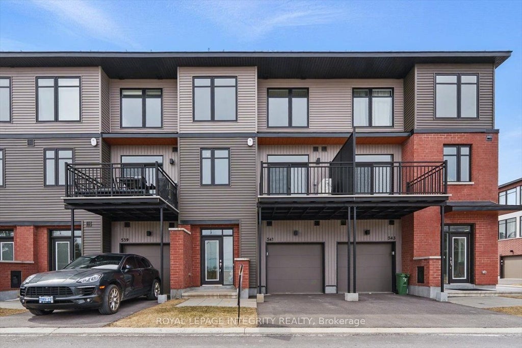 541 Lourmarin Private, Orleans - Cumberland and Area