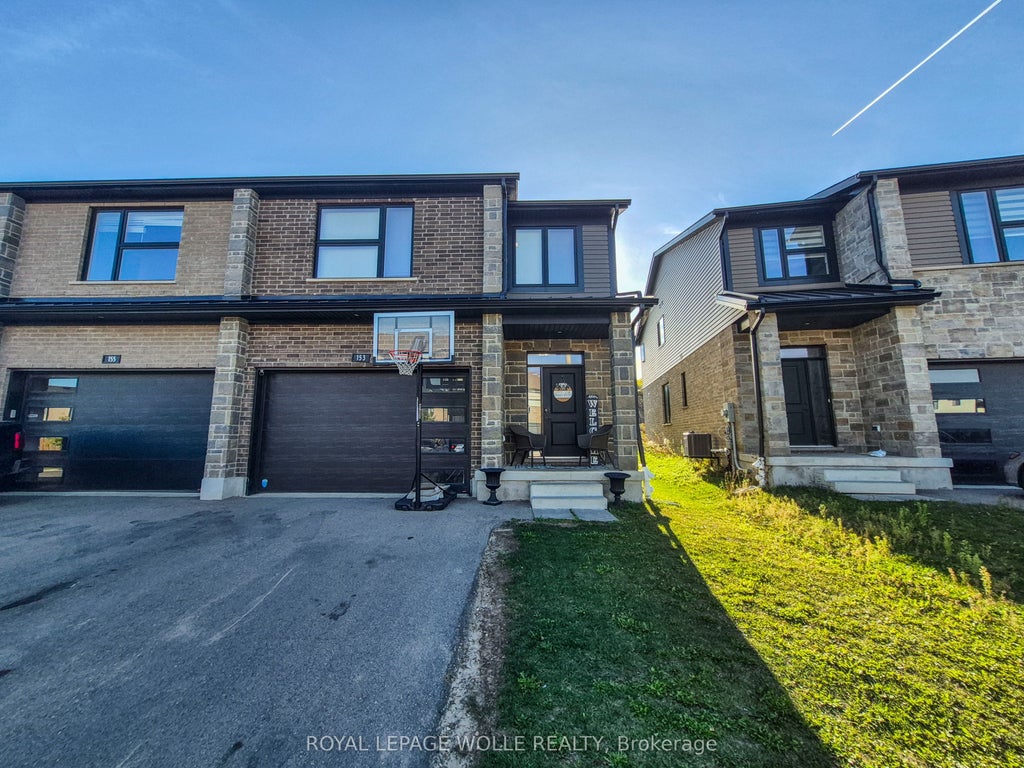 153 Otterbein Road, Kitchener