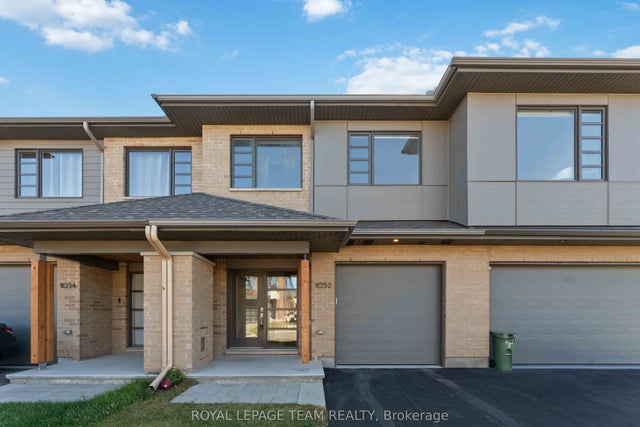 1052 Lunar Glow Crescent, Blossom Park - Airport and Area