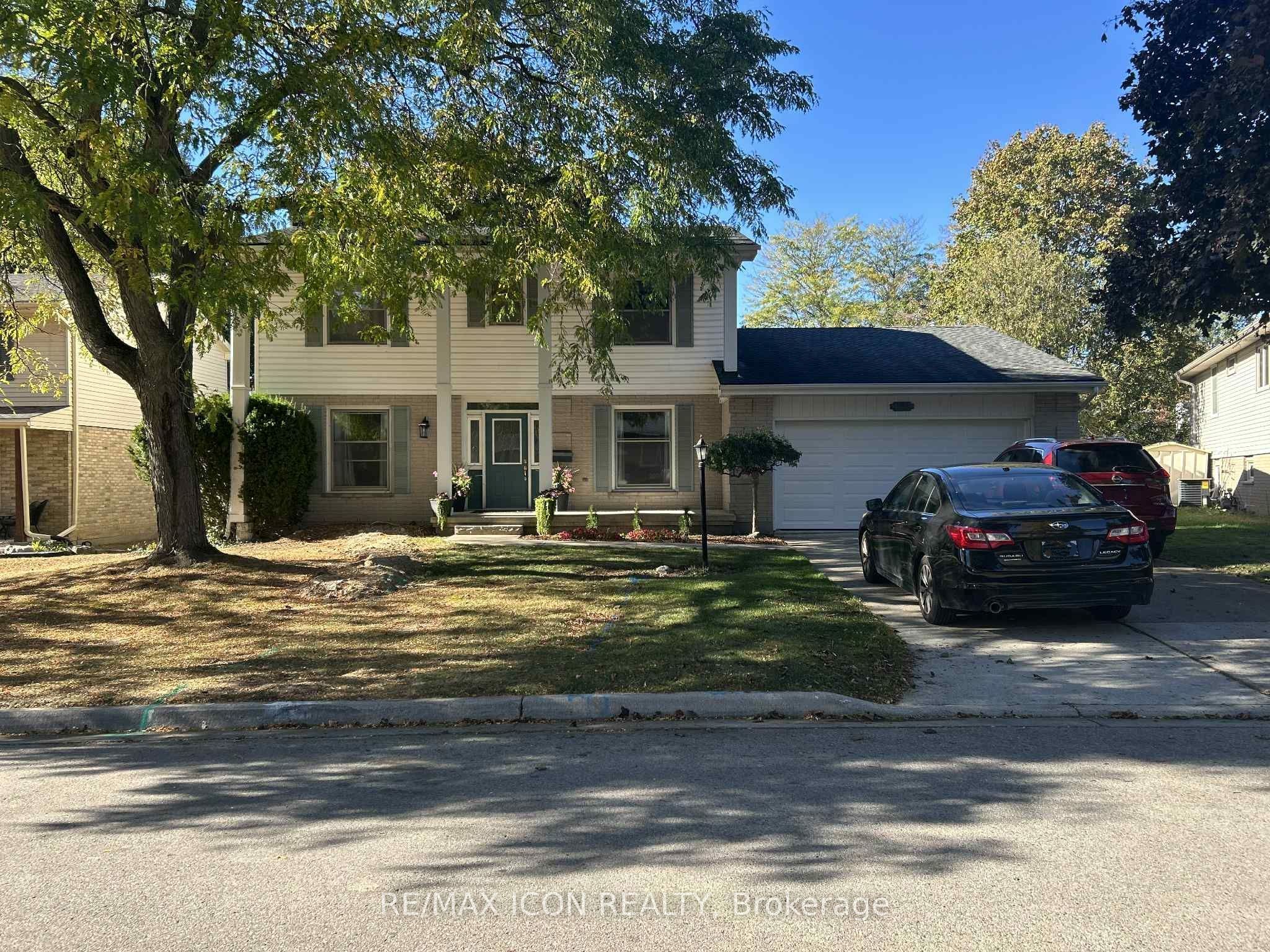 Photo of Listing #X12477635