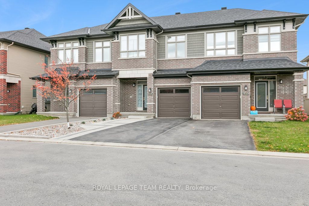 525 Rowers Way, Blossom Park - Airport and Area