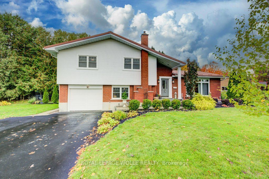 4 Mcdonald Street W, North Perth