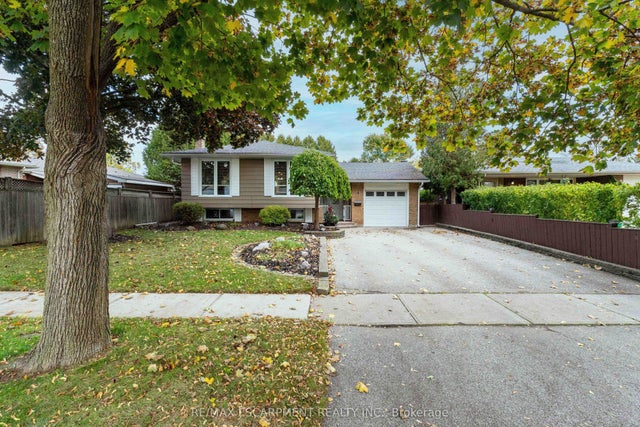 4 Adelaide Avenue, Brantford