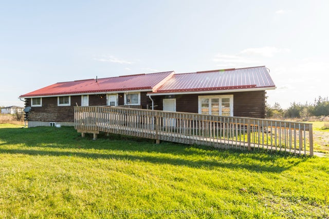 51 Stinson Block Road, Prince Edward County