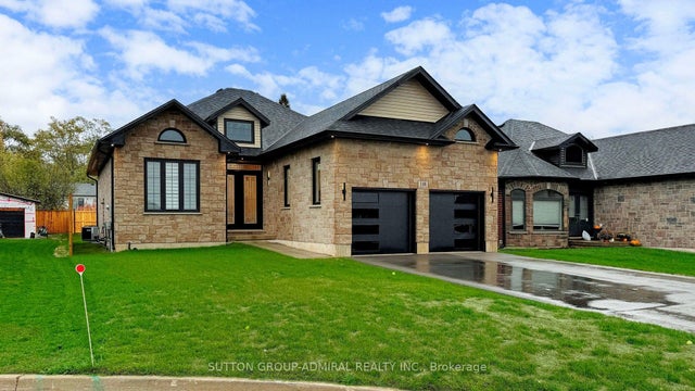 146 Hetram Court, Fort Erie