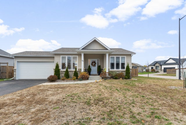 54 Chad Street, Petawawa