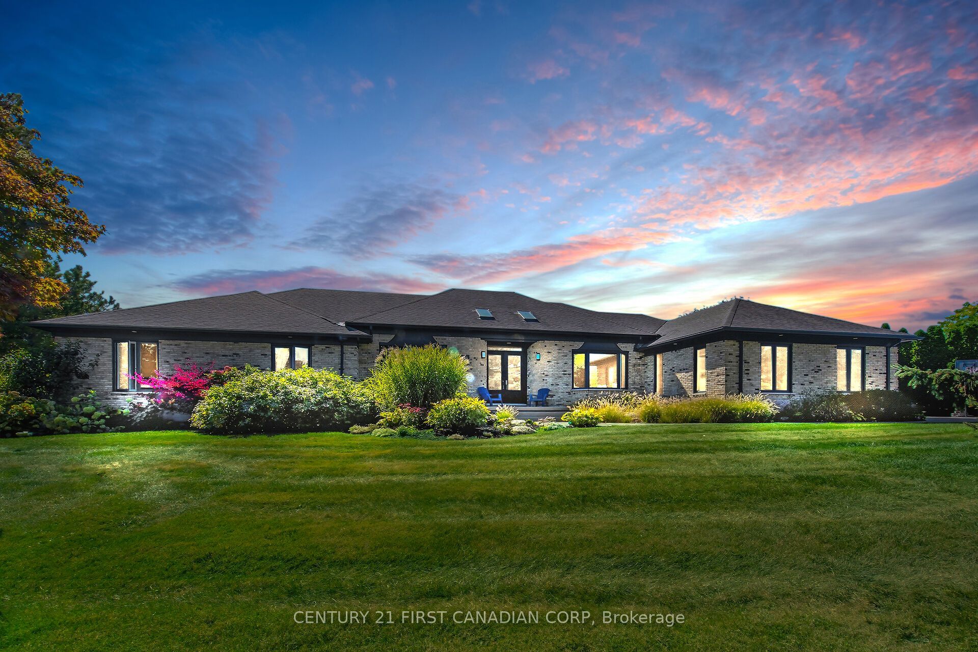 Photo of Listing #X12478527