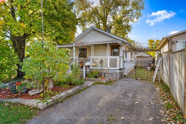 60 Rosedale Avenue, St. Catharines