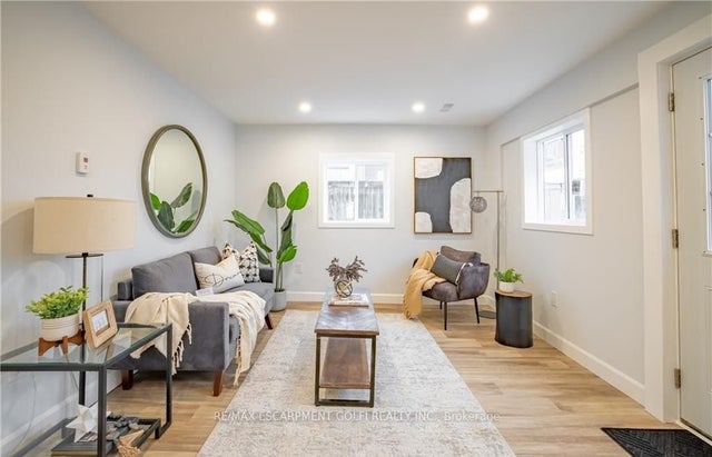 521 South Pelham Road Garden Suite, Welland
