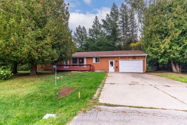 15 Whitefish Boulevard, South Bruce Peninsula