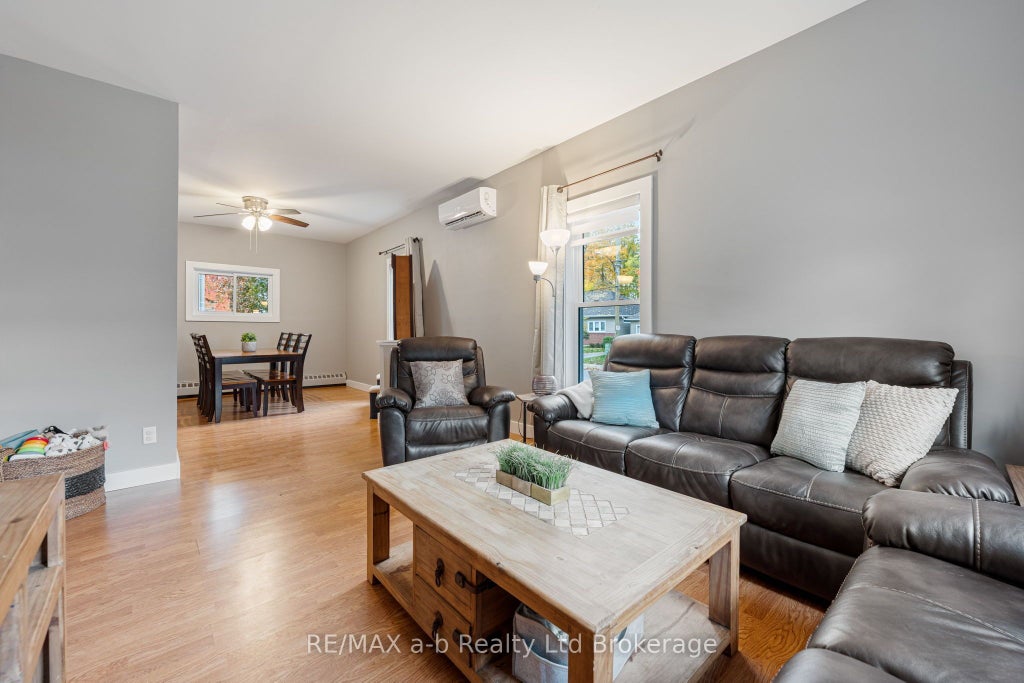 31 Concession Street W, Tillsonburg