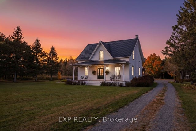 2375 County 10 Road, East Hawkesbury