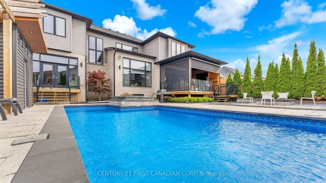 6584 French Avenue, London South