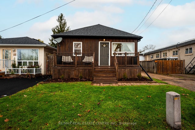 121 Proton Street N, Southgate