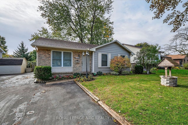6556 Leawood Court, Niagara Falls