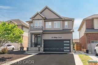 12 Mitten Court, Hamilton