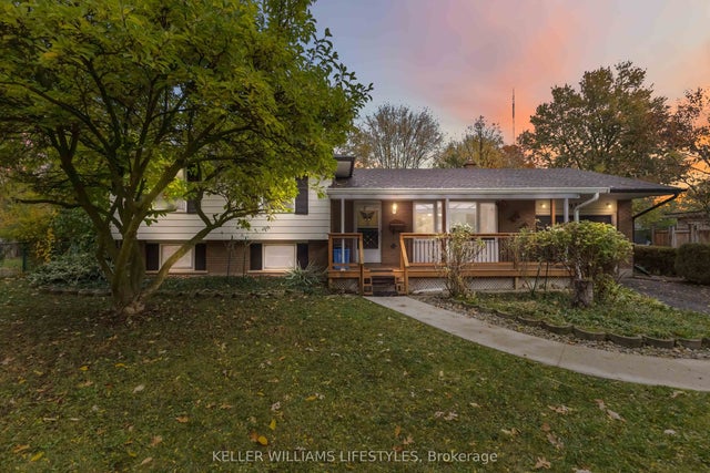 935 Norton Crescent, London South