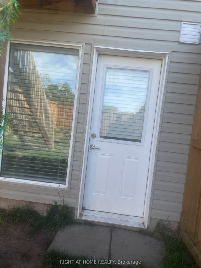 59 Denistoun(bachelor) Street, Welland