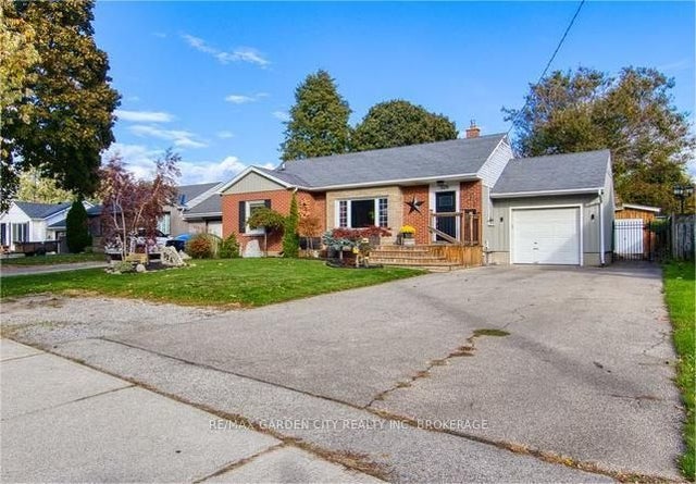 526 Geneva Street, St. Catharines