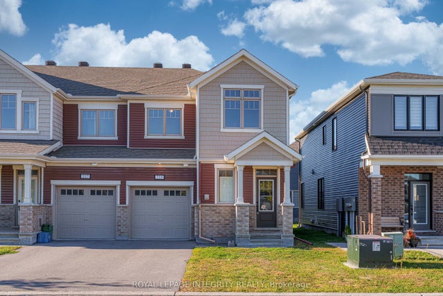 215 Merak Way, Barrhaven