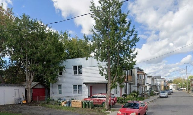 262 Emond Street B, Vanier and Kingsview Park