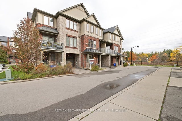 1169 Garner Road E 33, Hamilton