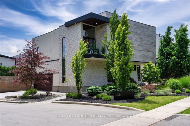 1452 Byron Baseline Road 1, London South