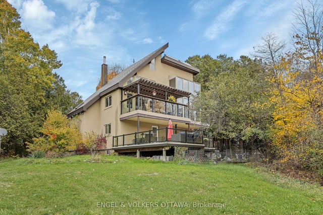 791 Rock Road, North Grenville