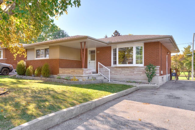 256 Erb Street, Cambridge