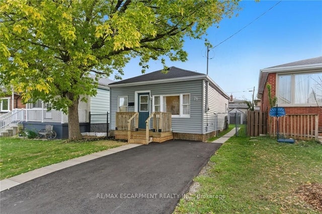 78 Delena Avenue N, Hamilton