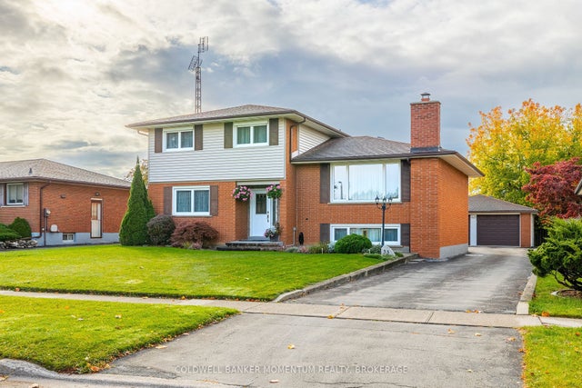 33 Rolling Acres Drive, Welland