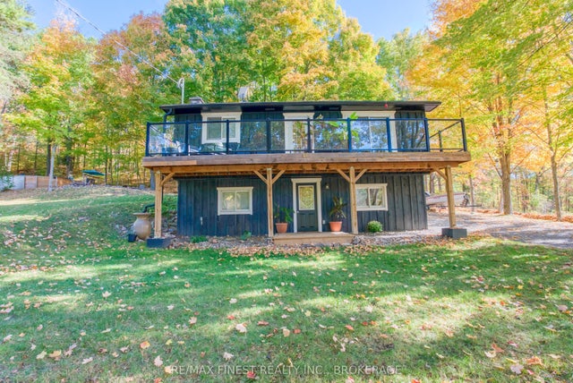 10874 Canoe Lake Road, Frontenac