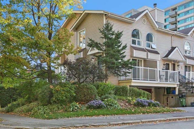 560 Thomson Street, Manor Park - Cardinal Glen and Area