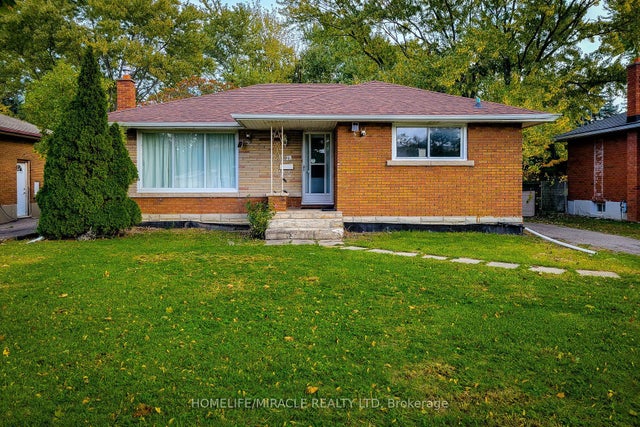 28 Glengarry Road, St. Catharines