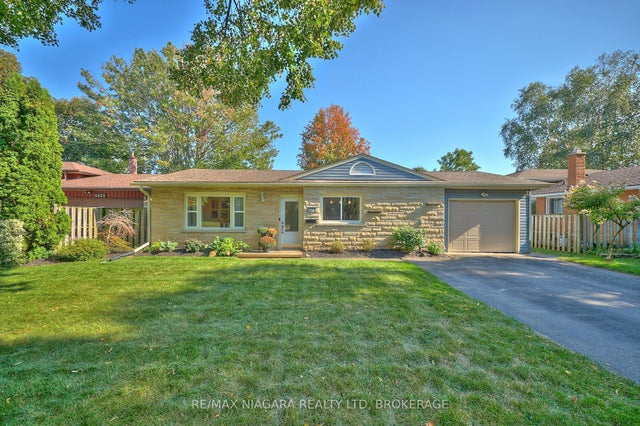 6432 Carolyn Avenue, Niagara Falls