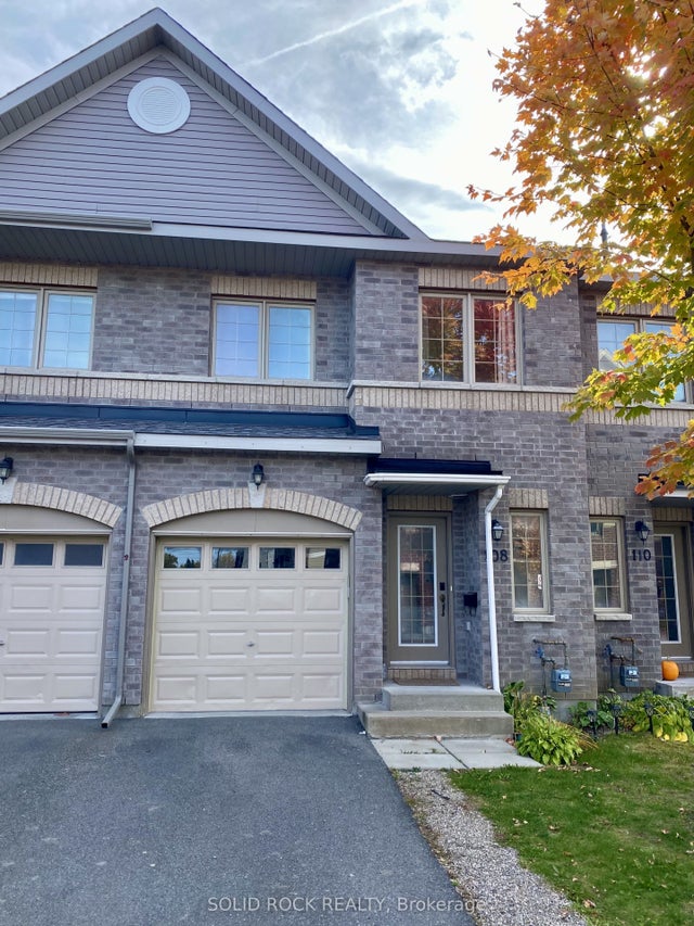 108 Camden Private, Barrhaven