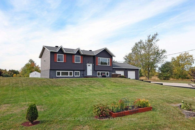 1181 Holbrook Road, Montague